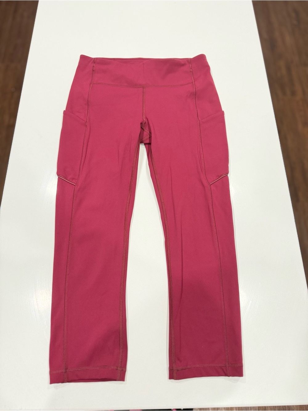 Lululemon Cropped Leggings Wine Women’s 6 Pockets Stretch Nylon Lycra